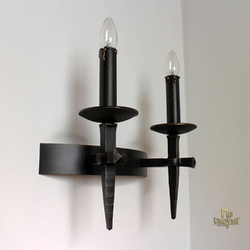 Dvojsviečková nástenná lampa ANTIK pre osvetlenie historických priestorov - kaštieľov, hradov, zámkov... Dvojsviečková nástenná lampa ANTIK pre osvetlenie historických priestorov - kaštieľov, hradov, zámkov...