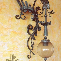 Kovan� drak ako svietidlo - exteri�rov� luxusn� lampa z UKOVMI - luxusn� n�stenn� svietidlo 
