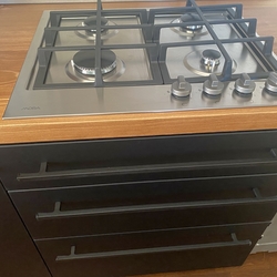 Modern� kovan� �chyty na z�suvk�ch kuchynskej linky
